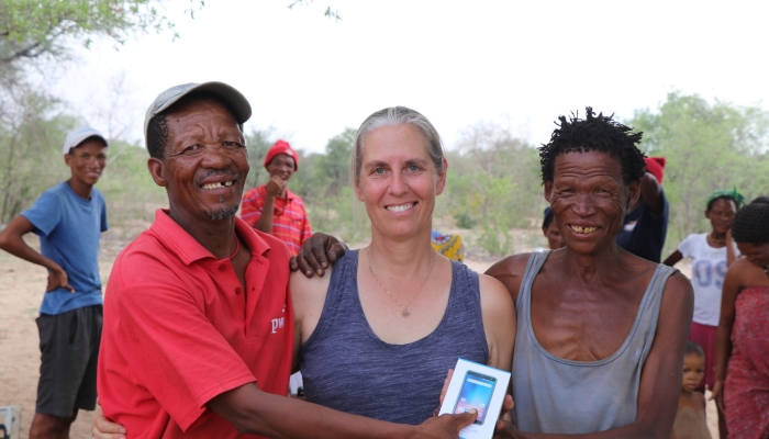 bushman-cell-namibia
