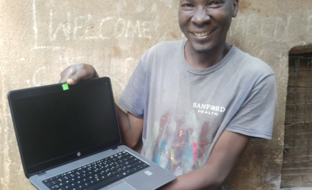 kibera-laptop-donation-2